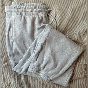 ARITZIA || TNA CozyAF Sweatpants